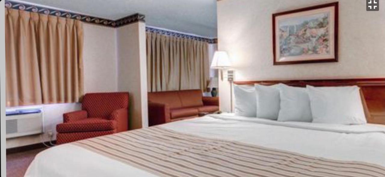 Econo Lodge Inn & Suites El Paso Eksteriør bilde