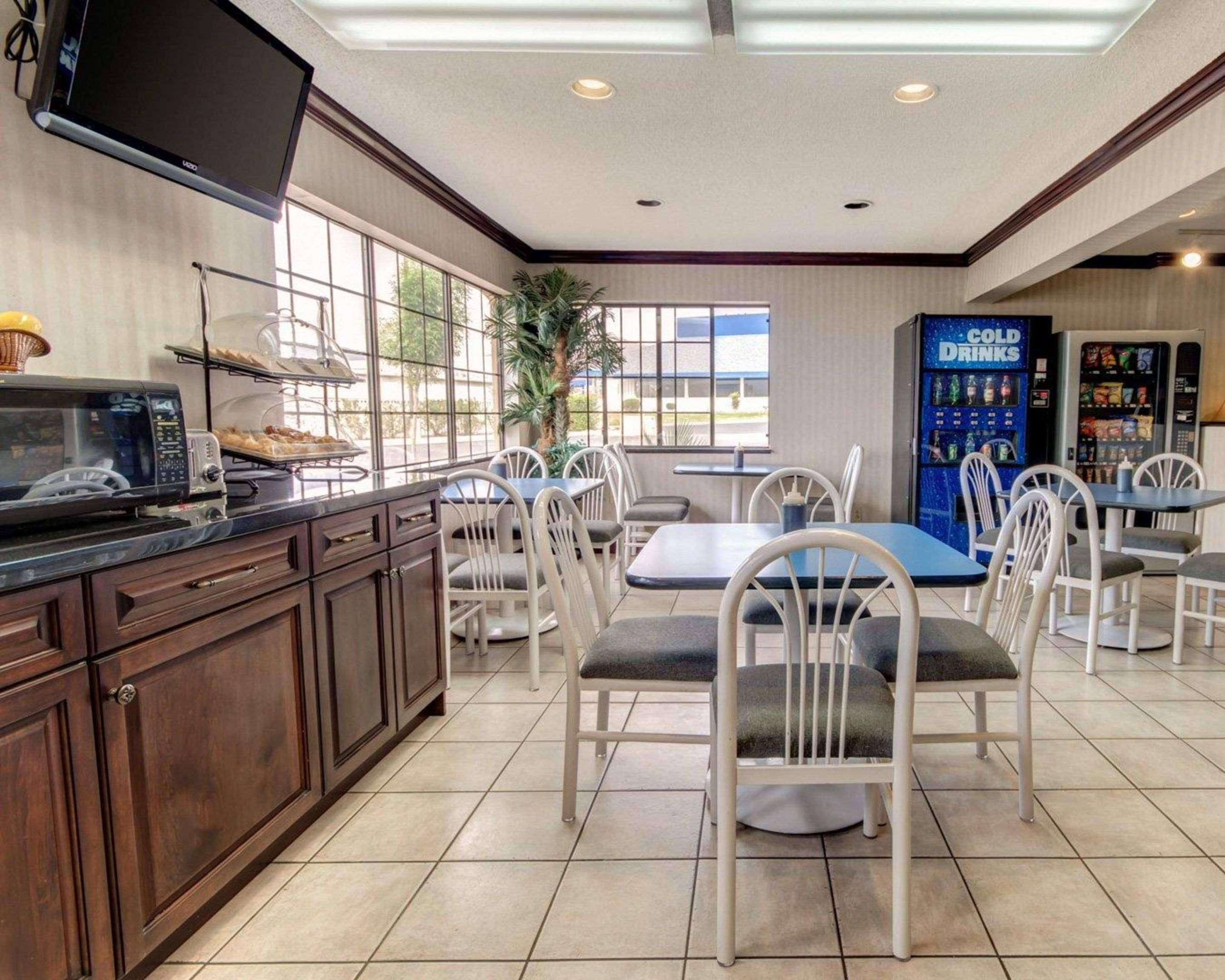 Econo Lodge Inn & Suites El Paso Eksteriør bilde